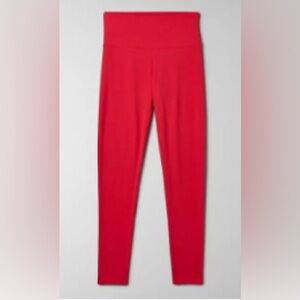 TNACHILL™ ATMOSPHERE hi-rise 7/8 Leggings size large in hibiscus red